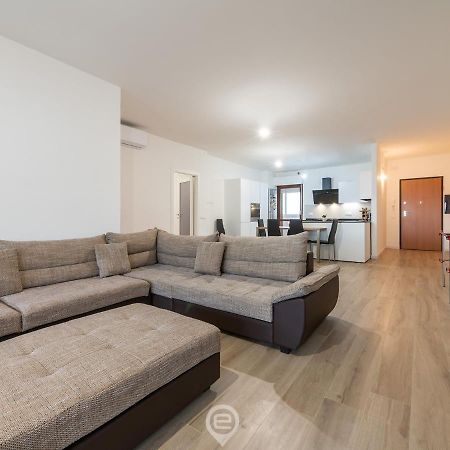 Giulia'S House Apartman Oristano Kültér fotó
