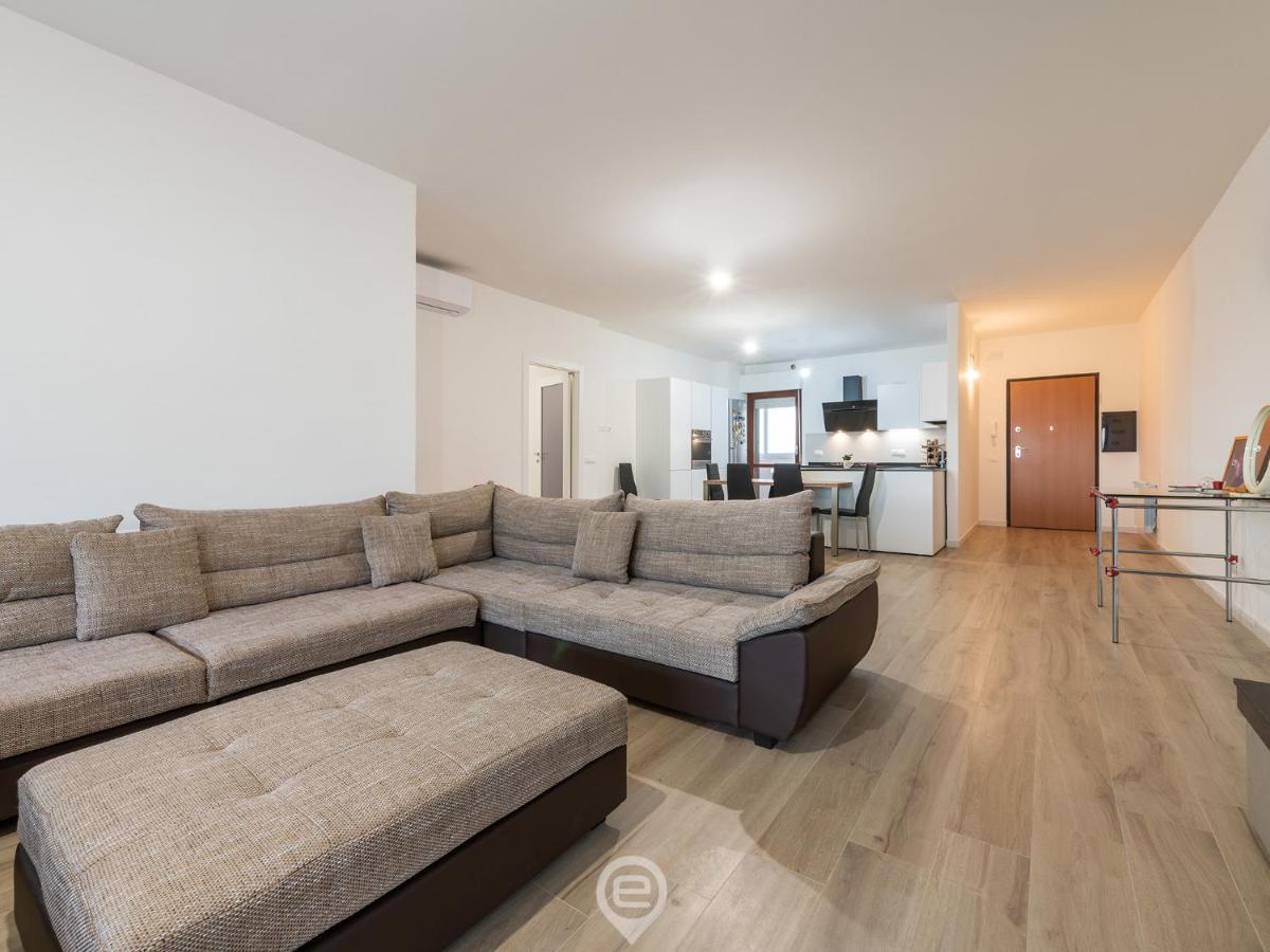 Giulia'S House Apartman Oristano Kültér fotó